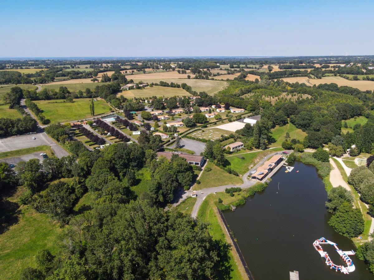 Olydea Le Lambon - Prailles-La-Couarde Hotell Exteriör bild