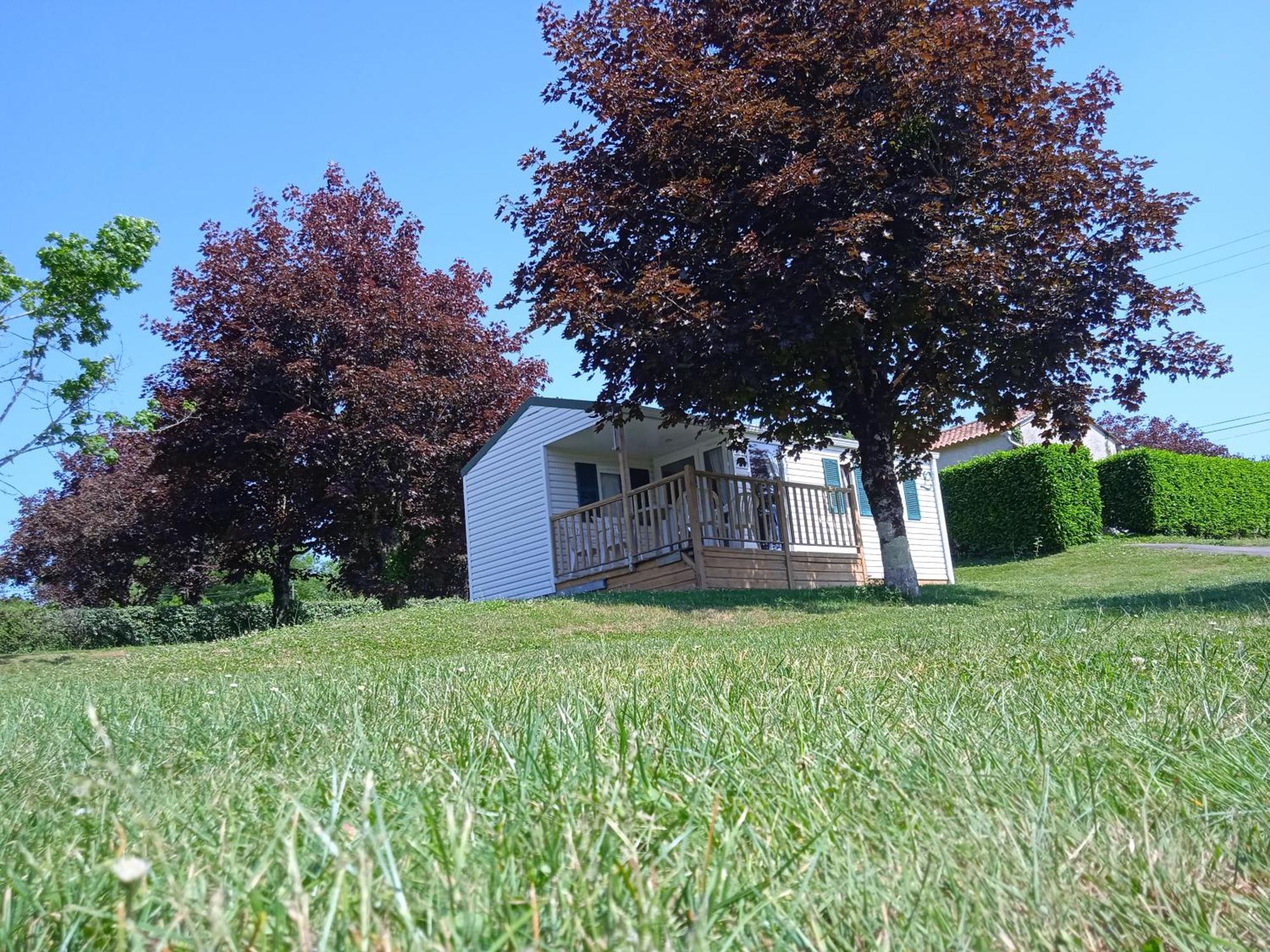 Olydea Le Lambon - Prailles-La-Couarde Hotell Exteriör bild
